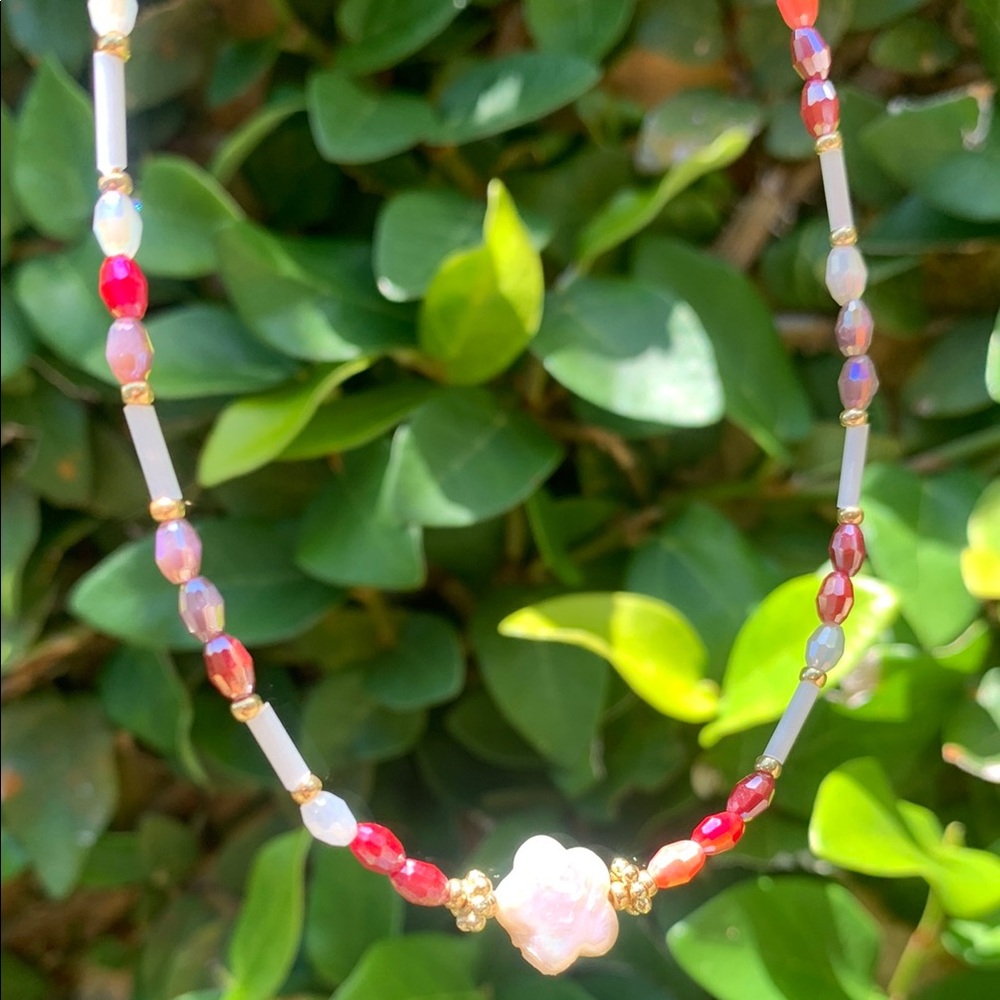 Elegant Multicolor Beaded Necklace